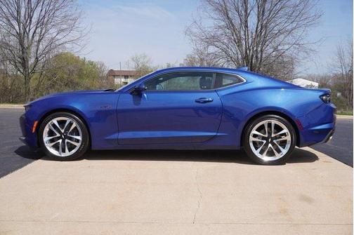 2022 Chevrolet Camaro RWD Coupe LT1