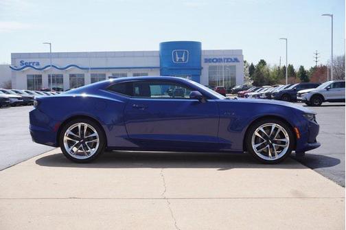 2022 Chevrolet Camaro RWD Coupe LT1