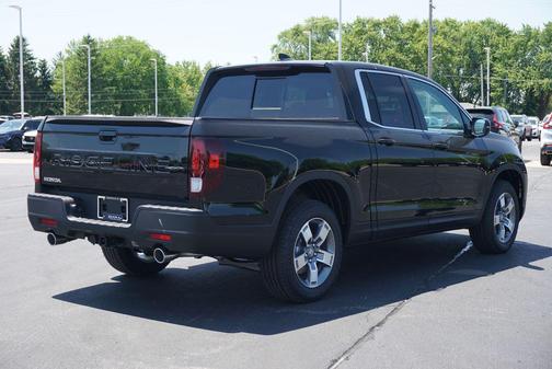 Crystal Black Pearl 2026 Honda Ridgeline RTL