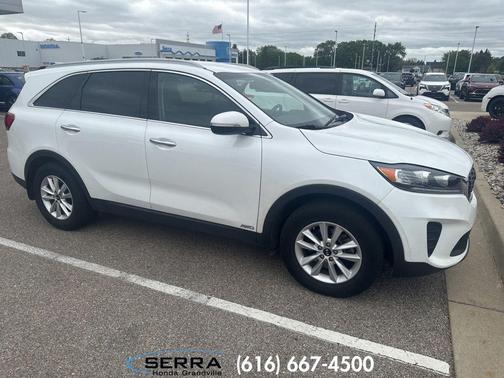 Snow White Pearl 2019 Kia Sorento LX