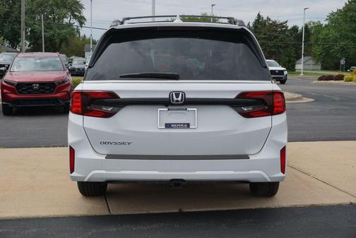 Platinum White Pearl 2026 Honda Odyssey EX-L