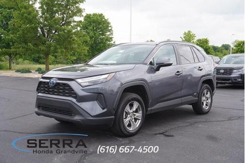 2022 Toyota RAV4 Hybrid XLE