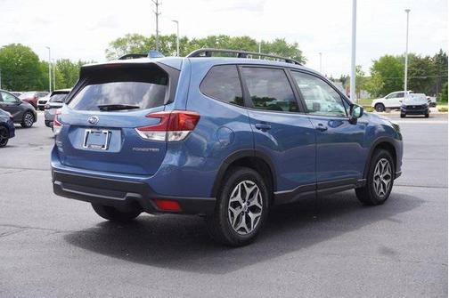 2022 Subaru Forester Premium