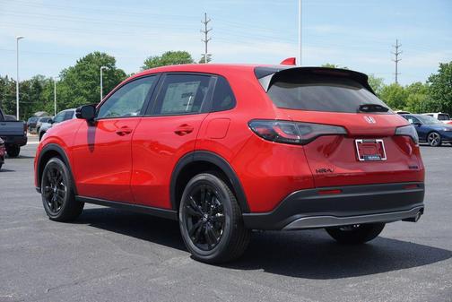 Rallye Red 2027 Honda HR-V Sport