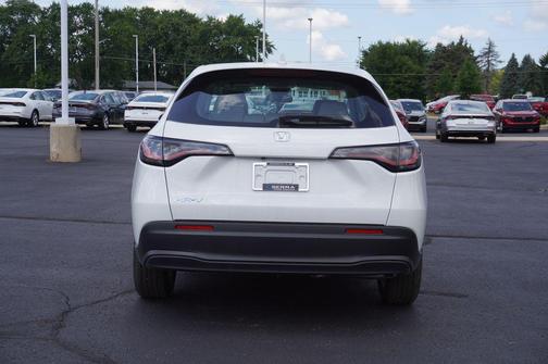 Platinum White Pearl 2024 Honda HR-V LX