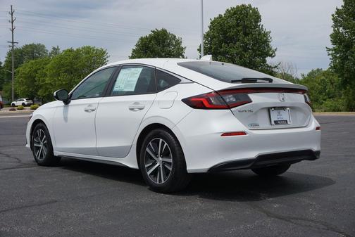 Platinum White Pearl 2023 Honda Civic LX