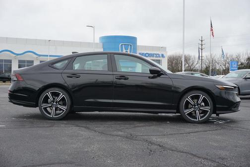 Crystal Black Pearl 2026 Honda Accord SE