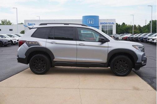 2022 Honda Passport AWD TrailSport