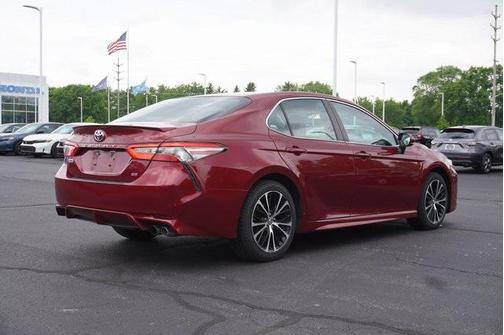 2018 Toyota Camry SE