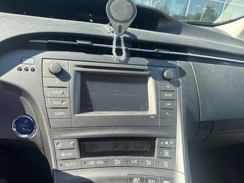 Classic Silver Metallic 2012 Toyota Prius Two