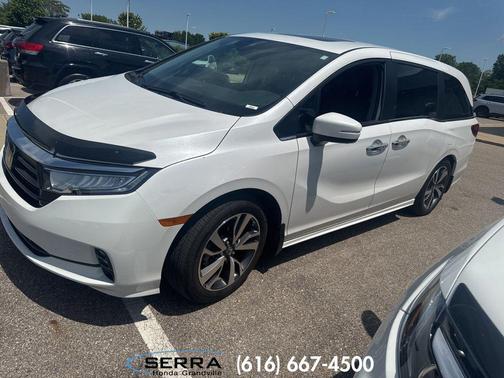 Platinum White Pearl 2023 Honda Odyssey Touring
