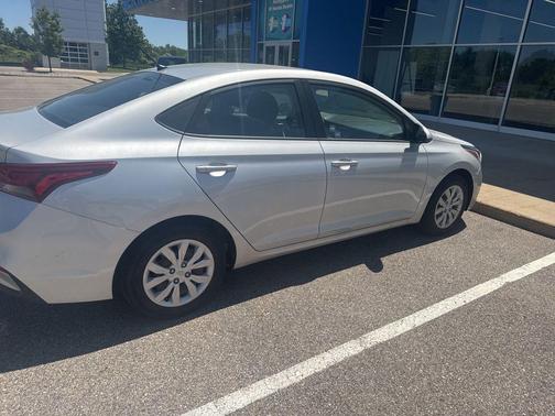 Olympus Silver Metallic 2021 Hyundai Accent SE