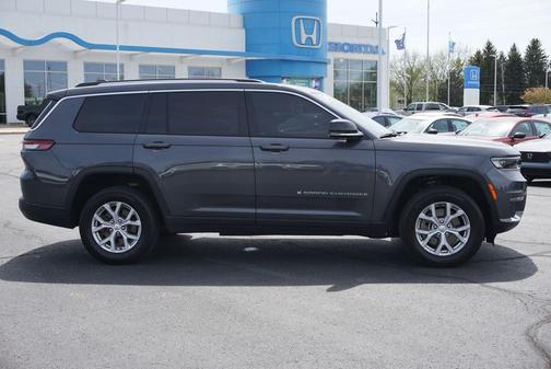 Baltic Gray Metallic Clearcoat 2023 Jeep Grand Cherokee L Limited