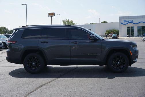 Baltic Gray Metallic Clearcoat 2023 Jeep Grand Cherokee L Limited