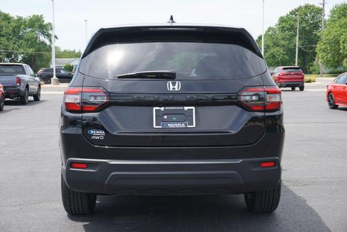 Crystal Black Pearl 2023 Honda Pilot AWD LX