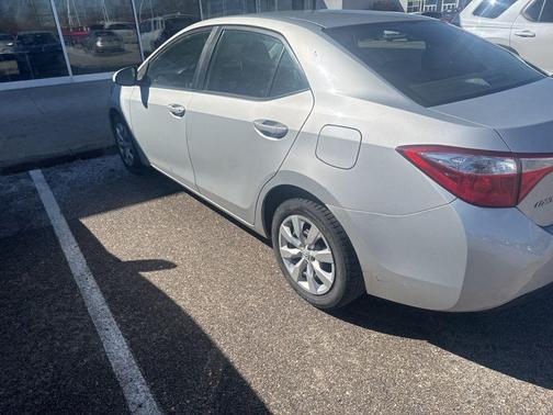 Classic Silver Metallic 2015 Toyota Corolla LE