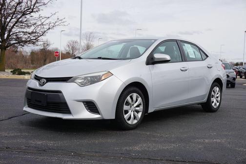 Classic Silver Metallic 2015 Toyota Corolla LE