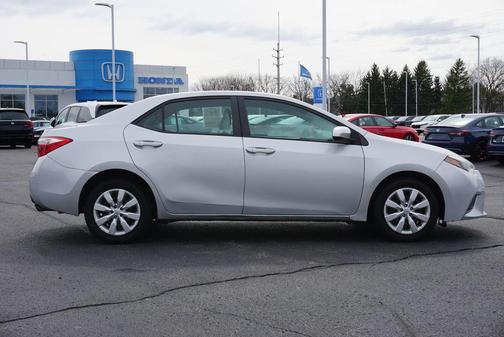 Classic Silver Metallic 2015 Toyota Corolla LE