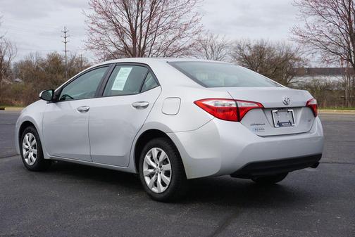 Classic Silver Metallic 2015 Toyota Corolla LE