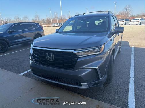2023 Honda Pilot Touring 8-Passenger
