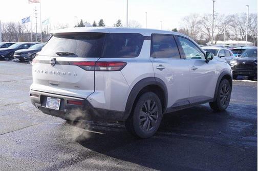 2022 Nissan Pathfinder S 4WD