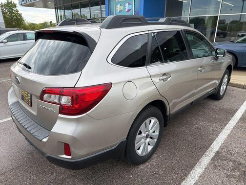 Tungsten Metallic 2016 Subaru Outback 2.5i Premium
