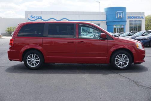 Redline 2 Coat Pearl 2013 Dodge Grand Caravan SXT