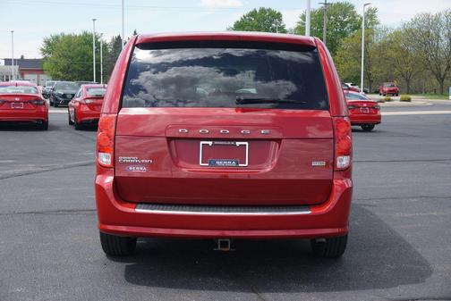 Redline 2 Coat Pearl 2013 Dodge Grand Caravan SXT