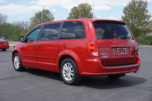 Redline 2 Coat Pearl 2013 Dodge Grand Caravan SXT