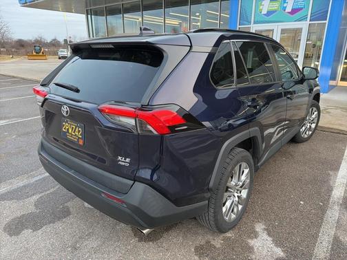 2021 Toyota RAV4 XLE Premium
