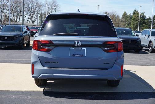 Sonic Gray Pearl 2026 Honda Odyssey Sport-L