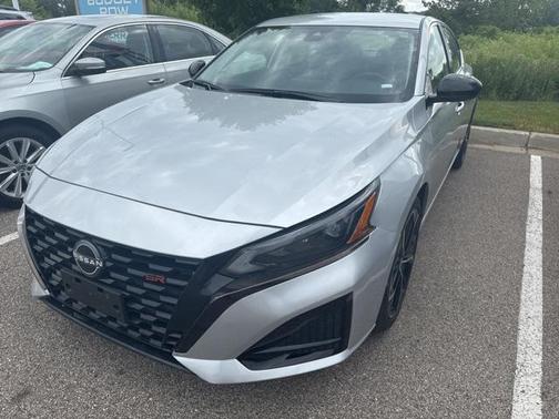2024 Nissan Altima SR FWD