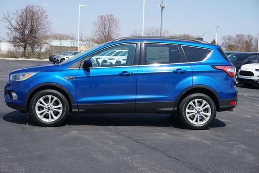 Blue Metallic 2018 Ford Escape SE