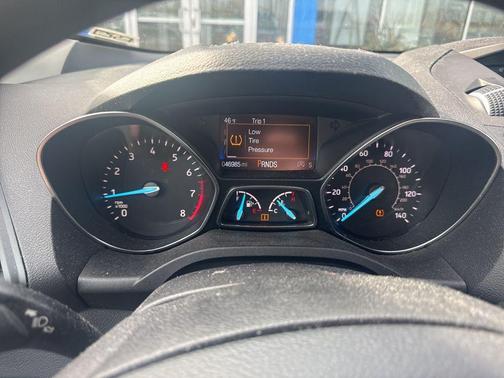 Blue Metallic 2018 Ford Escape SE