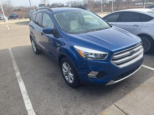 Blue Metallic 2018 Ford Escape SE