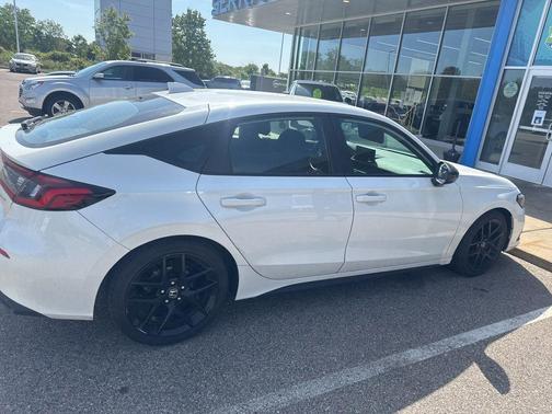 White 2024 Honda Civic Sport