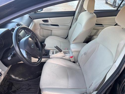 2016 Subaru Impreza 2.0i