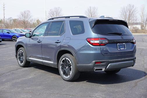 Smoke Blue Pearl 2026 Honda Pilot Touring 8-Passenger