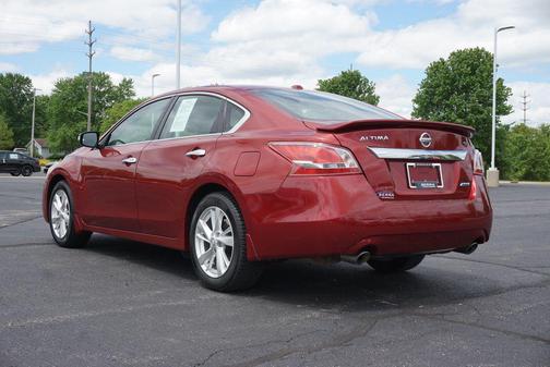 Cayenne Red Metallic 2013 Nissan Altima 2.5 SL