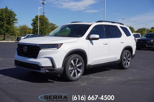 Platinum White Pearl 2025 Honda Pilot Touring 8-Passenger