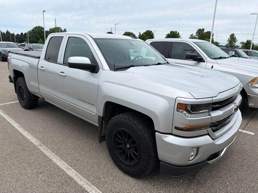 Silver Ice Metallic 2019 Chevrolet Silverado 1500 2LT