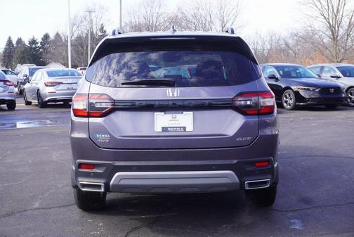 2023 Honda Pilot AWD Elite