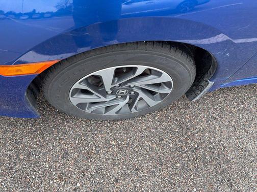 Aegean Blue Metallic 2018 Honda Civic EX