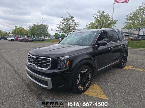 Ebony Black 2024 Kia Telluride S