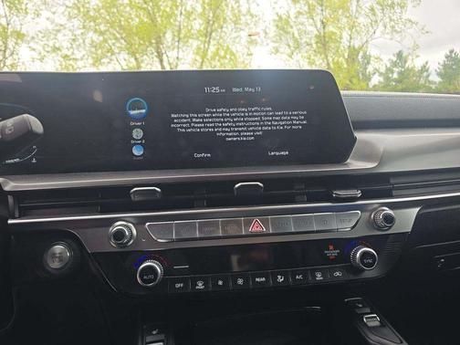 Ebony Black 2024 Kia Telluride S