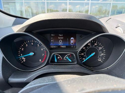 White Platinum Clearcoat Metallic 2017 Ford Escape Titanium