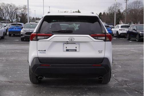 2023 Toyota RAV4 XLE