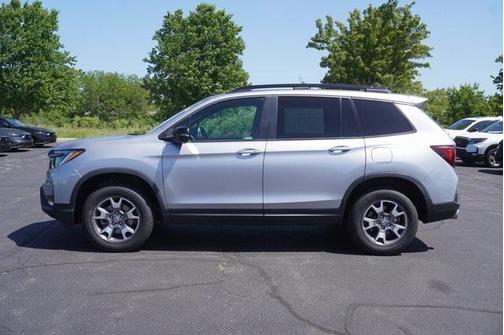 2023 Honda Passport AWD TrailSport