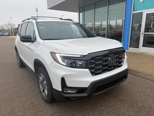 2023 Honda Passport AWD TrailSport