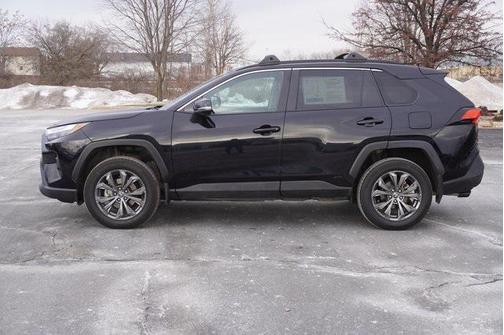 2023 Toyota RAV4 Hybrid XLE Premium